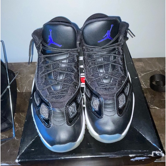 AIR JORDAN 11 RETRO LOW IE - Picture 10 of 11